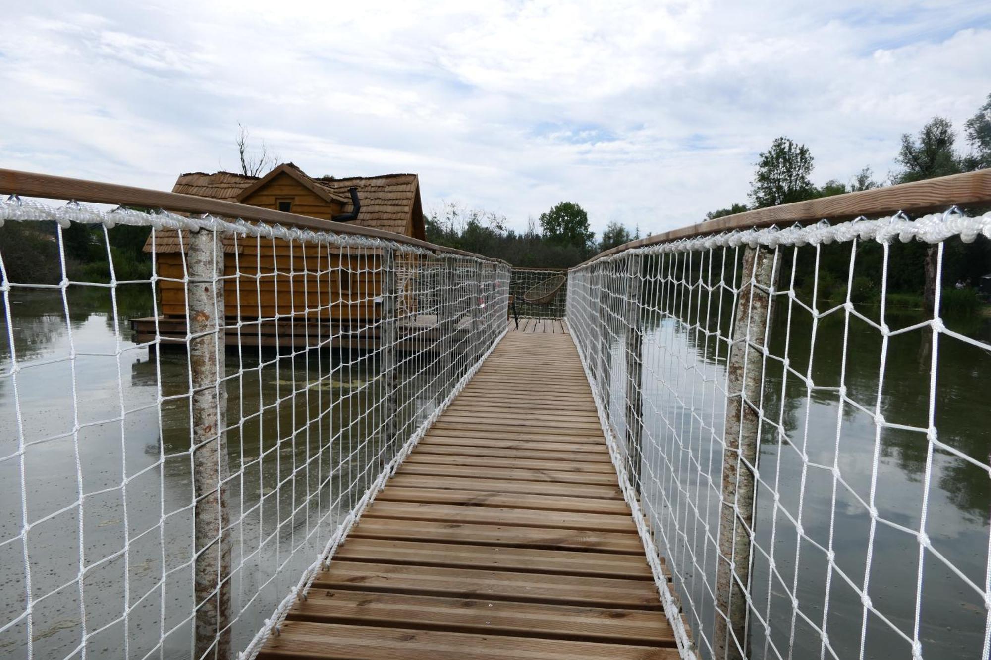 Les Cabanes Flottantes Givrauval Extérieur photo