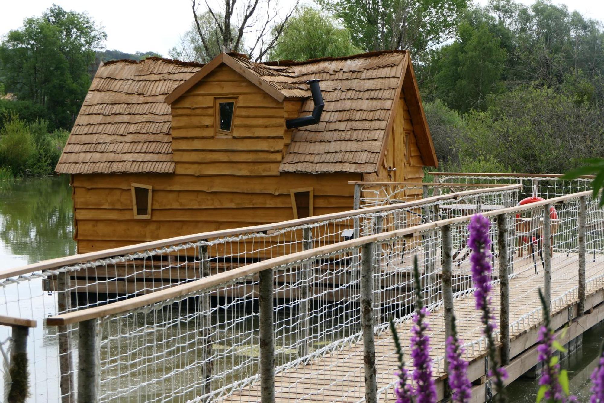 Les Cabanes Flottantes Givrauval Extérieur photo