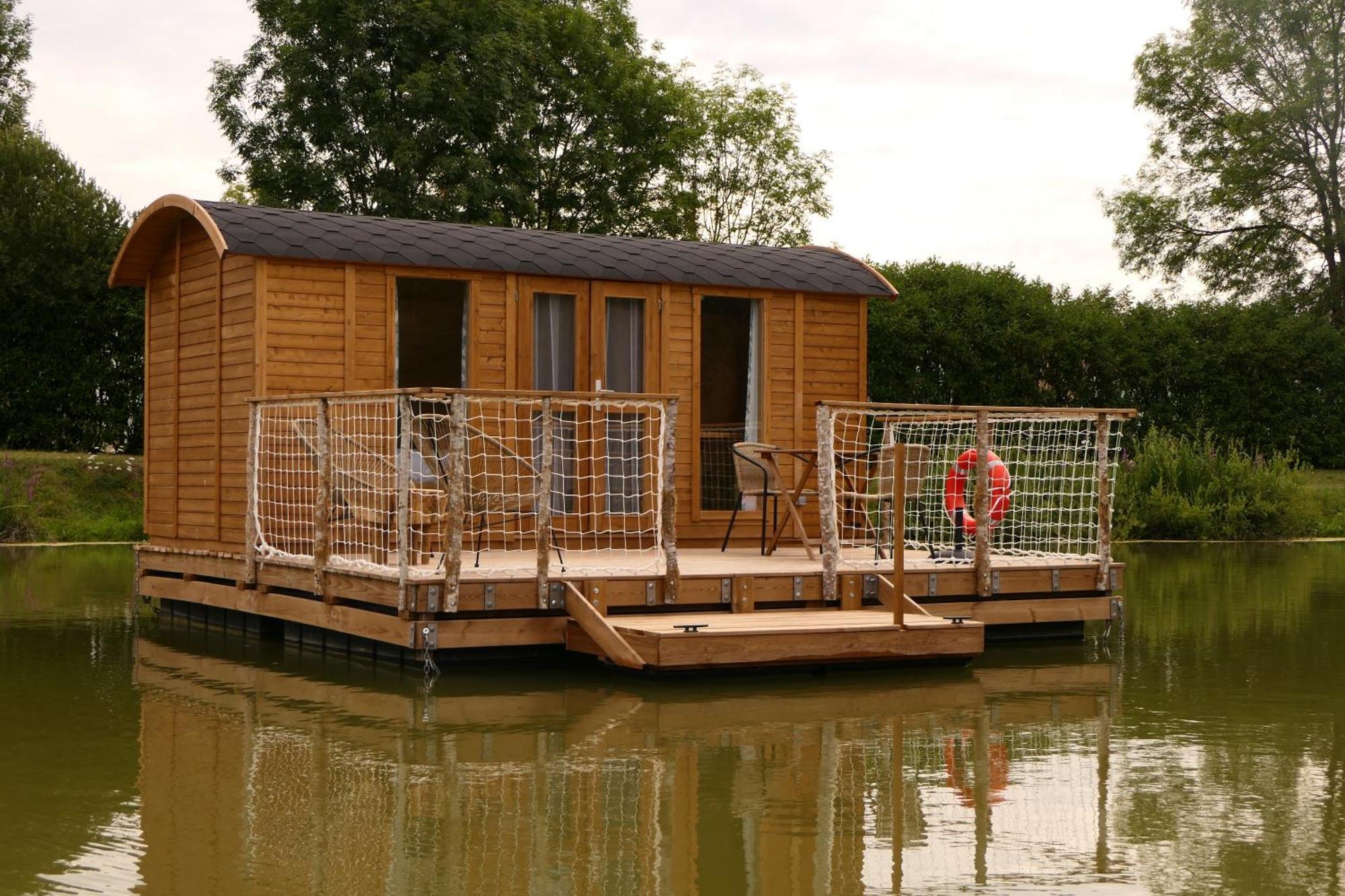 Les Cabanes Flottantes Givrauval Extérieur photo