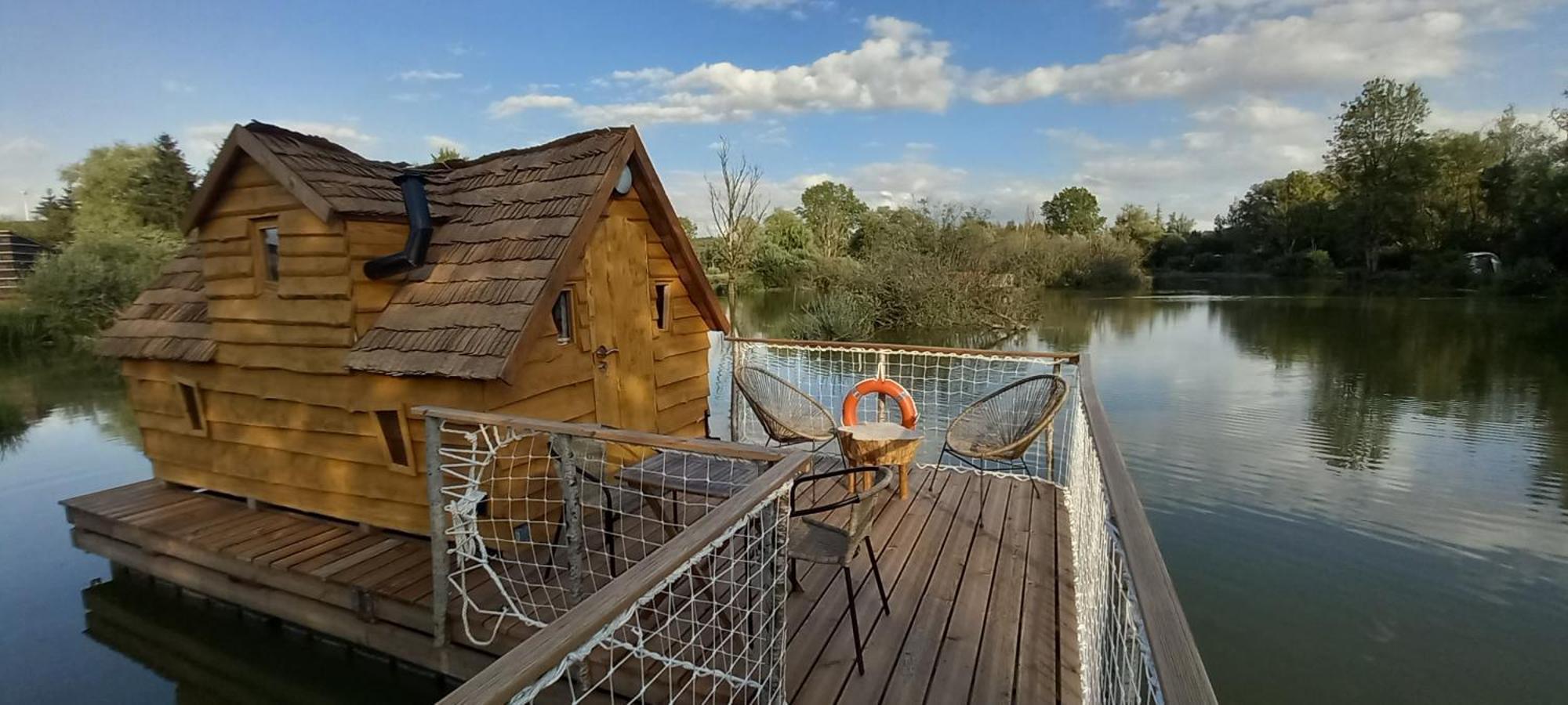 Les Cabanes Flottantes Givrauval Extérieur photo